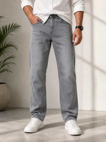 Grey Wash Straight Fit Jeans — By Regaloz