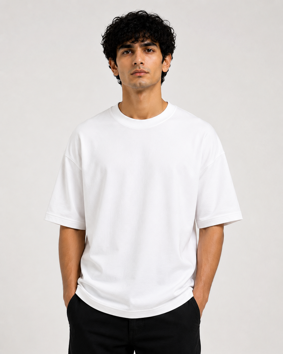 White Down Shoulders 🧵 The Plain Thread — By Regaloz