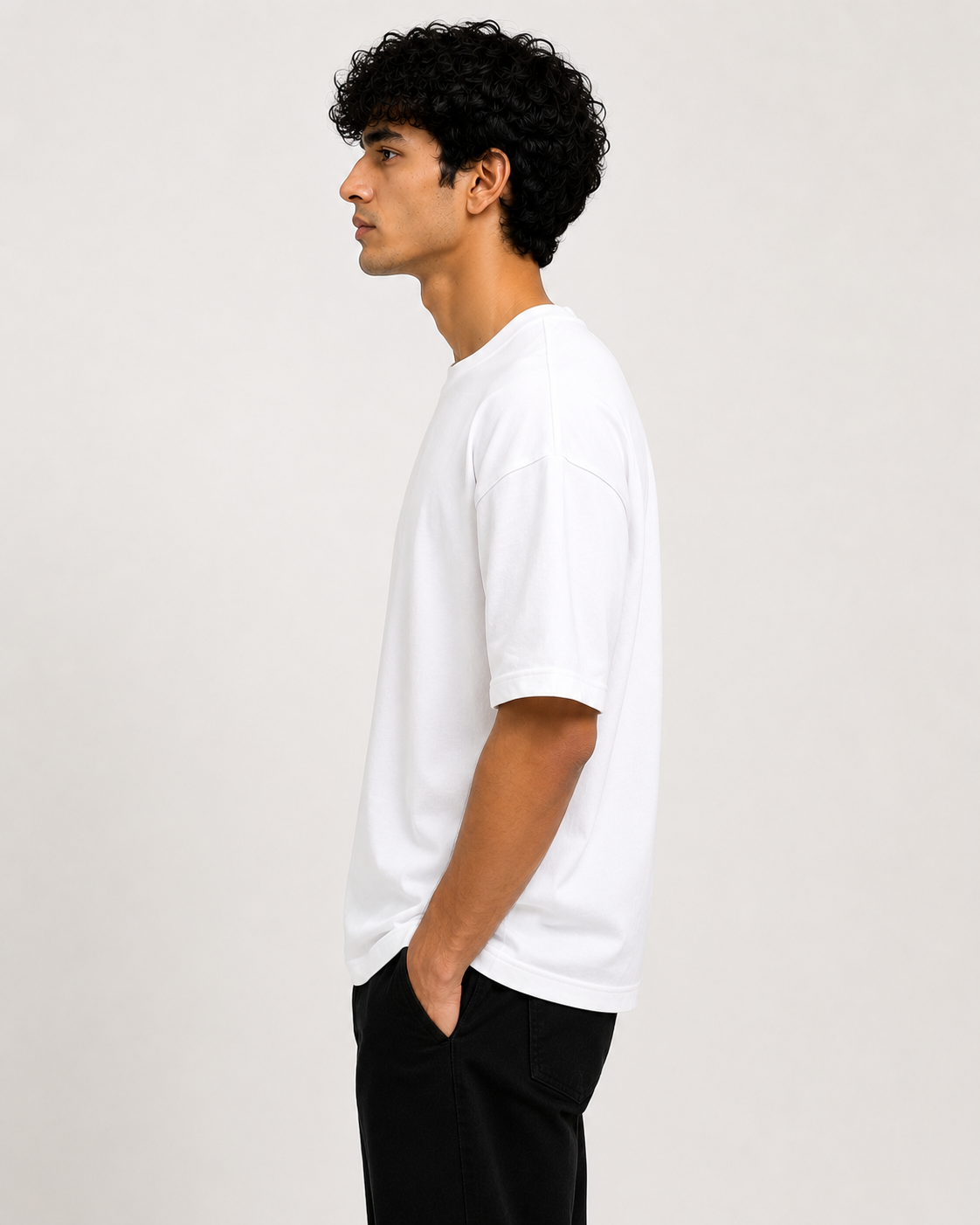 White Down Shoulders 🧵 The Plain Thread — By Regaloz