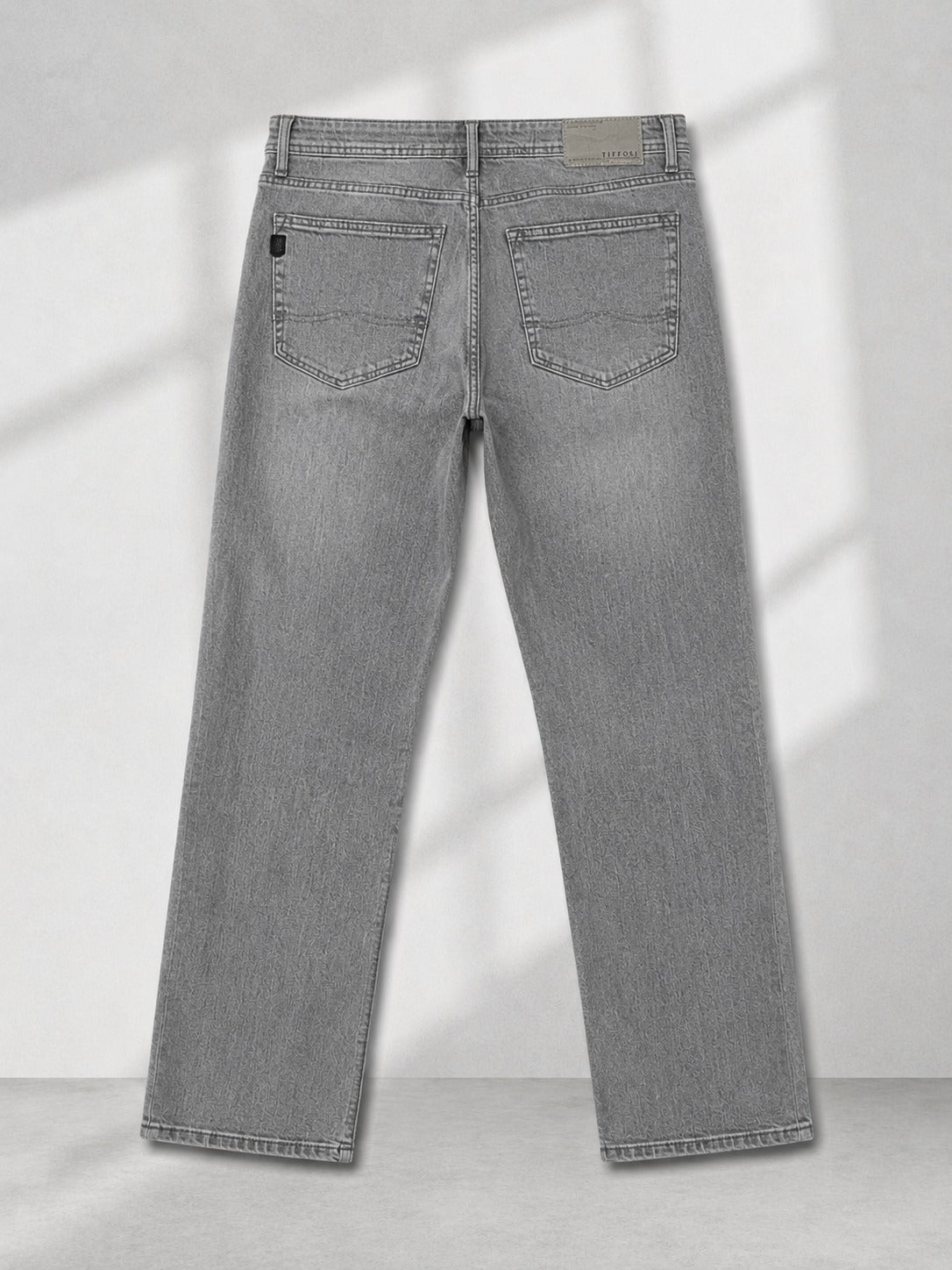 Grey Wash Straight Fit Jeans — By Regaloz