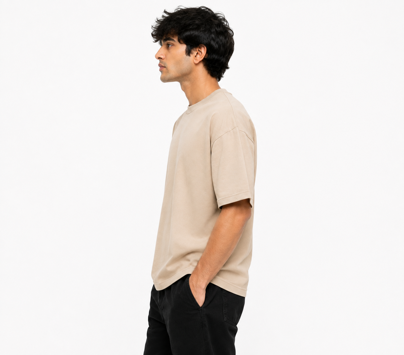 Beige Down Shoulders 🧵 The Plain Thread — By Regaloz